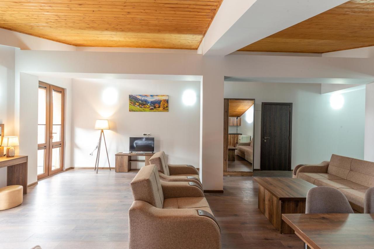 Pine Chalets By Ka Group Gudauri Bagian luar foto